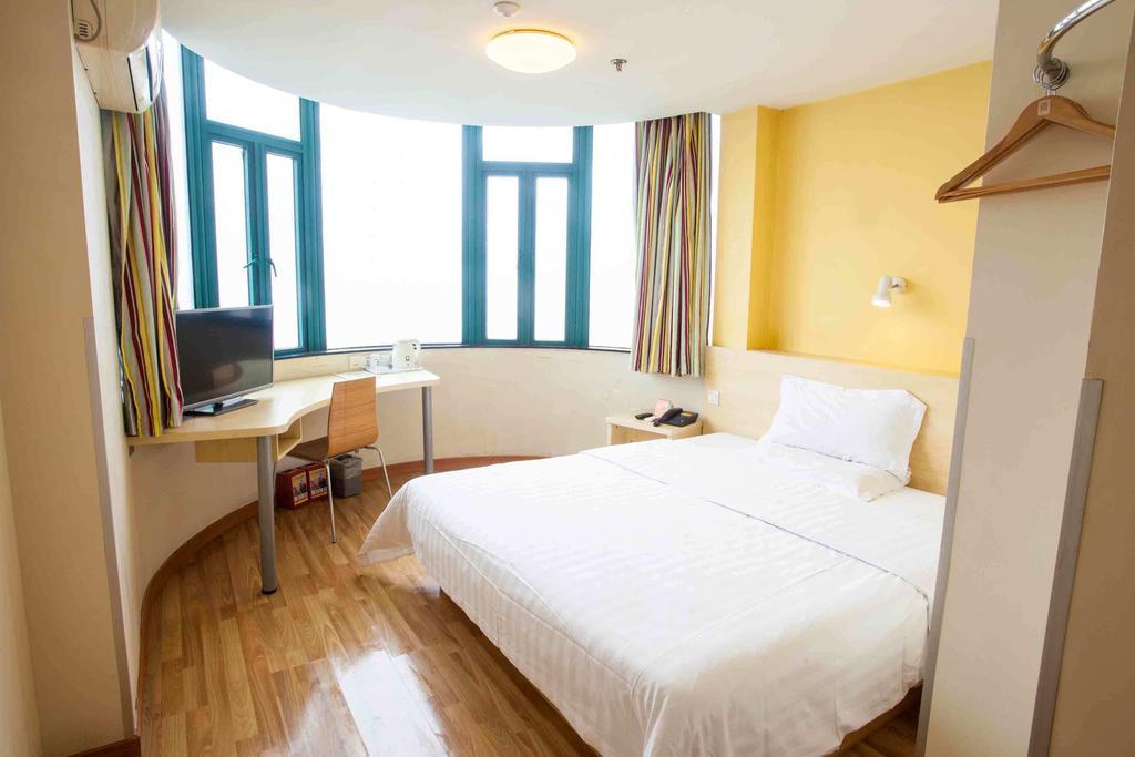 7Days Inn Qufu Sankong Room photo