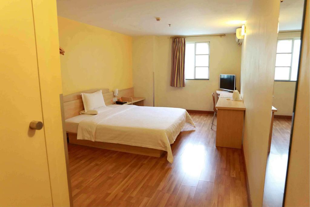 7Days Inn Qufu Sankong Room photo